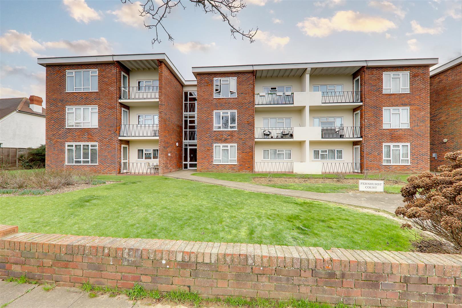 Flat - Purpose Built | Brooklyn Avenue, Worthing, BN11 | To Let